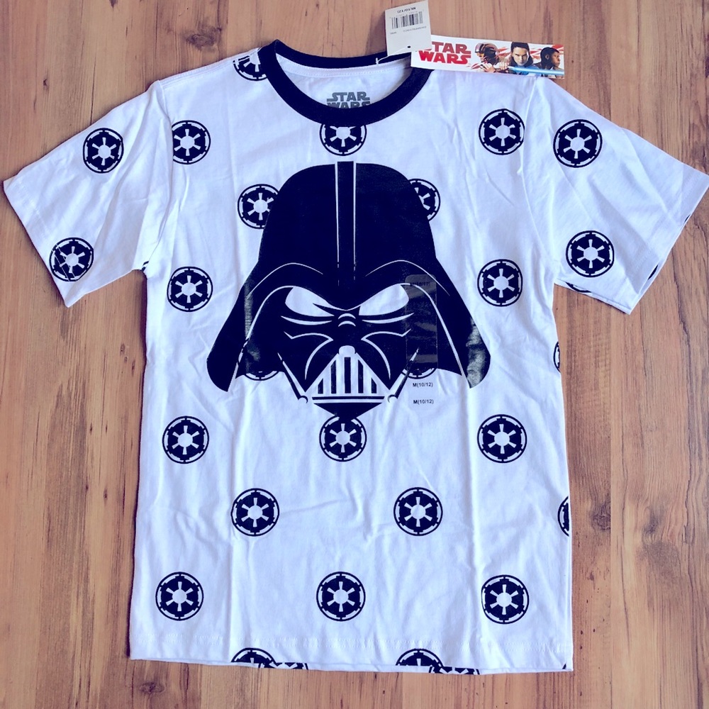NEW STAR WARS Vader Tee White Medium Size 10 / 12 Boy’s